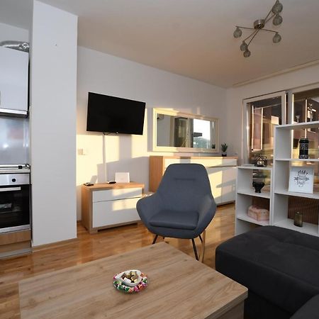 Sky Way Studio Apartment Saraybosna Dış mekan fotoğraf